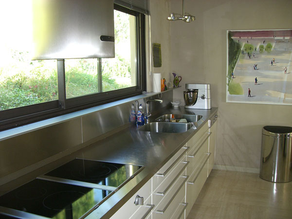 Kitchen2.jpg