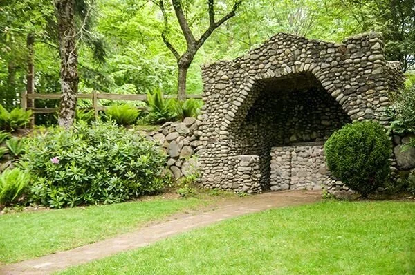 Hiking Fellowship: Walk the trails of St. Edwards Park