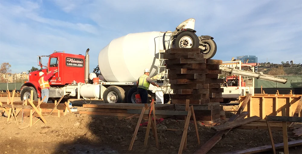 Robertson's Ready Mix Concrete Mixer delivering concrete to a Mission Valley hotel. Photo by Crystal Howard.