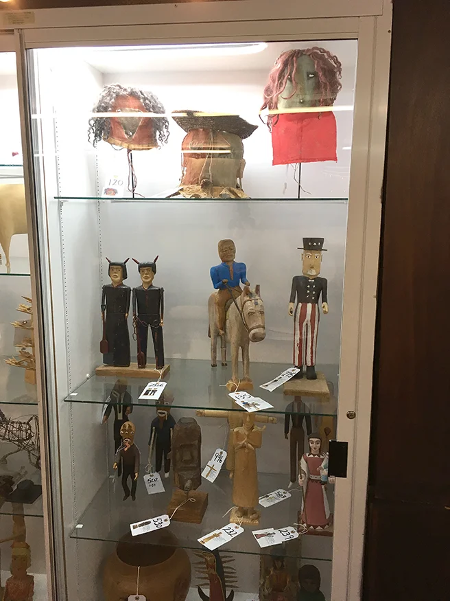 SneakPeakApril2018AuctionHall_10.jpg