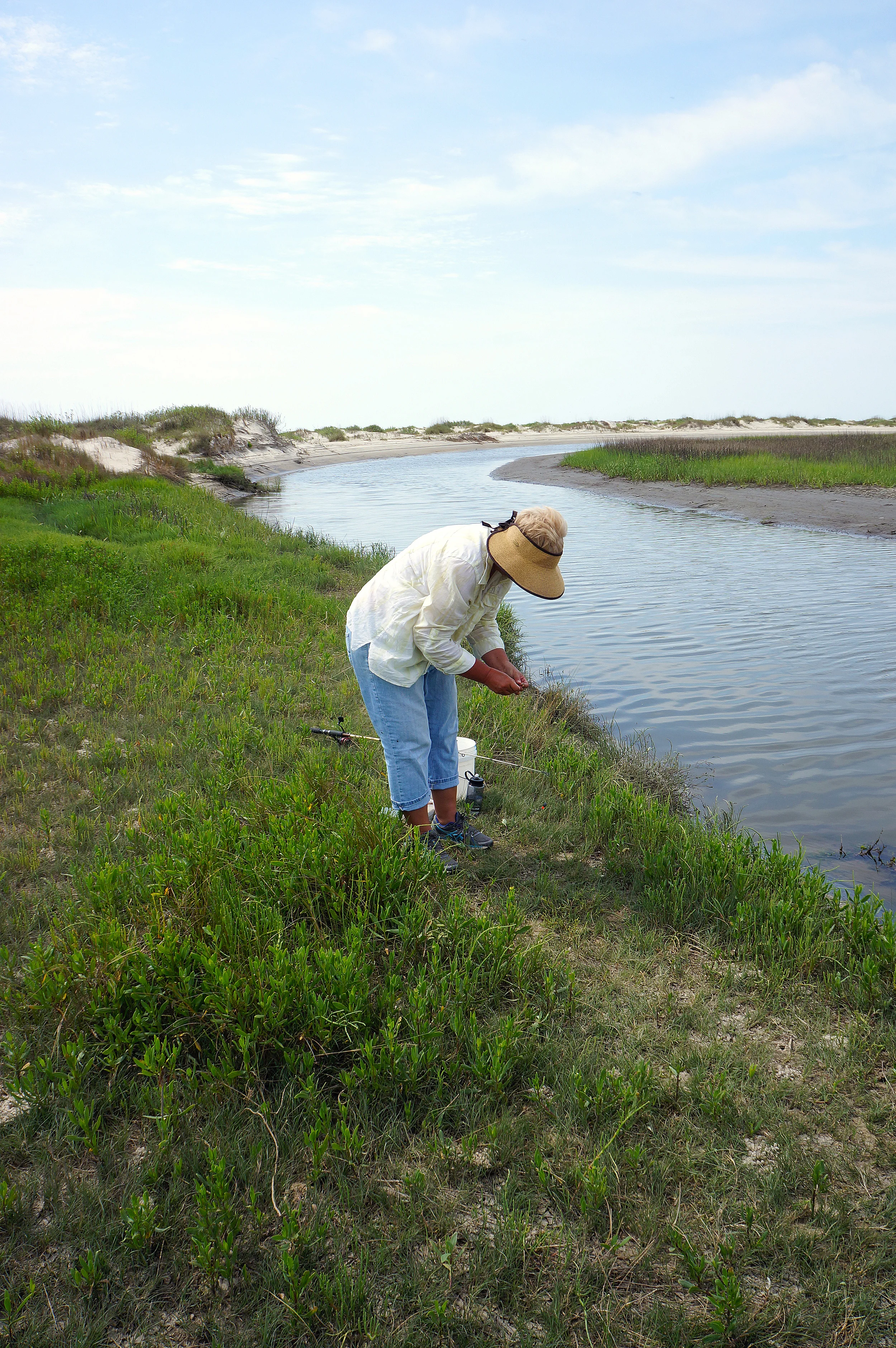 IOA_LSSI_Lady_Fishing_for_Ladyfish.jpg