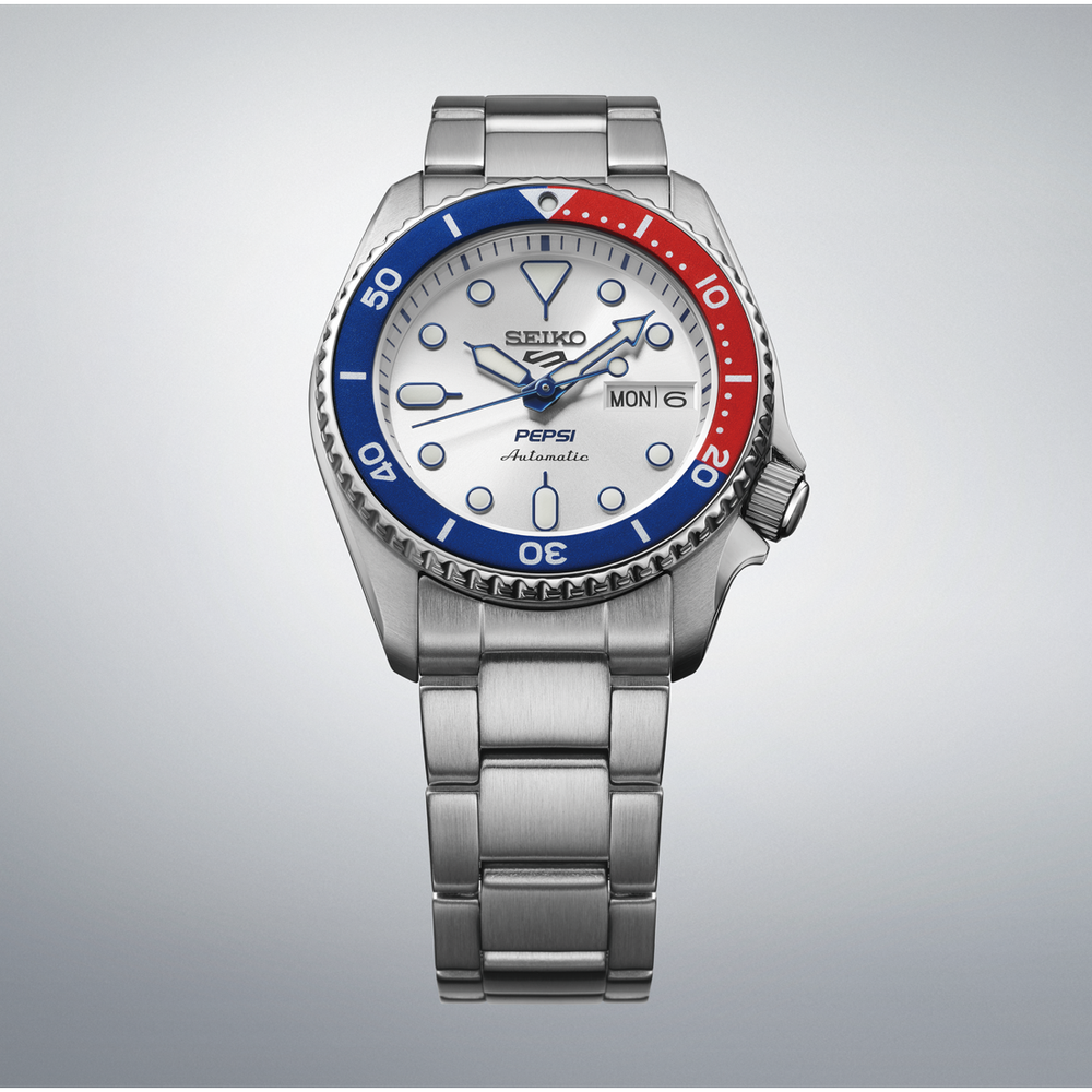 セレビィ　クリスタルタイプ　1stEDITION PSA9 A Blue Quartet: Grand Seiko's 60th Anniversary Kicks Off
