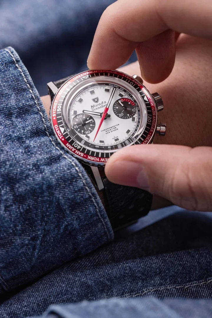 chronomaster-interbezel-551152_720x.webp