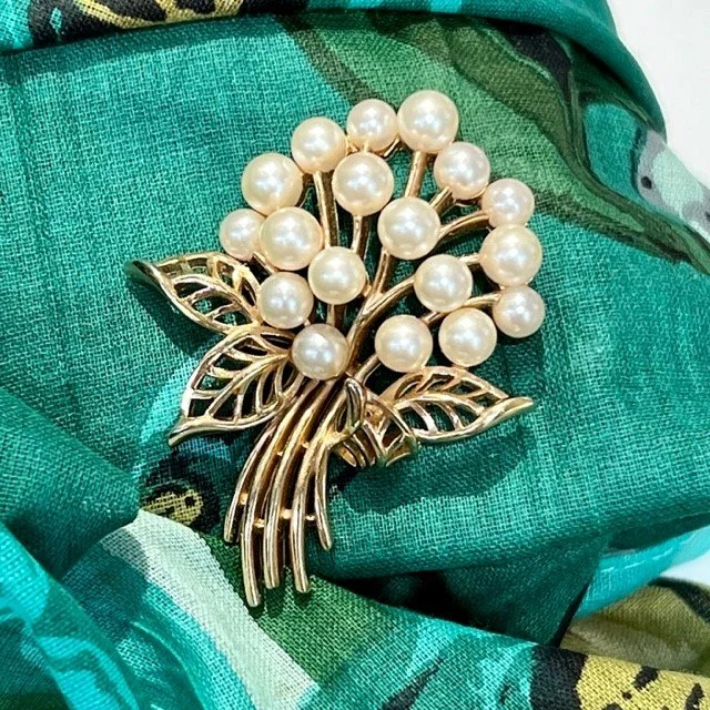 1960s Pearl Brooch by Trifari