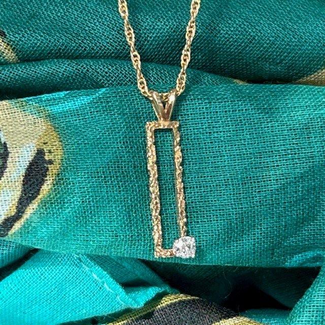 GEOMETRIC DIAMOND PENDANT