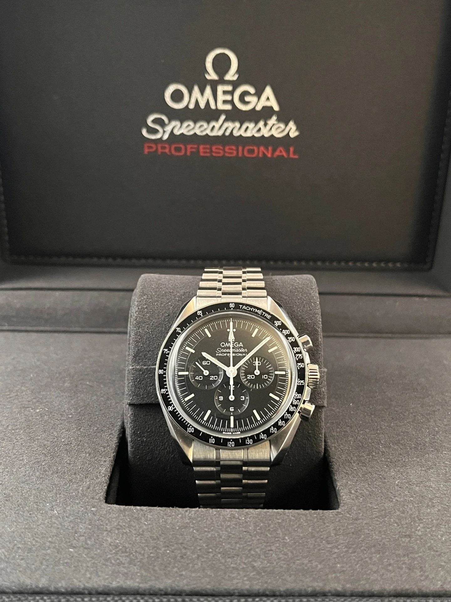 Omega Speedmaster Professional Hesalite Main.jpg
