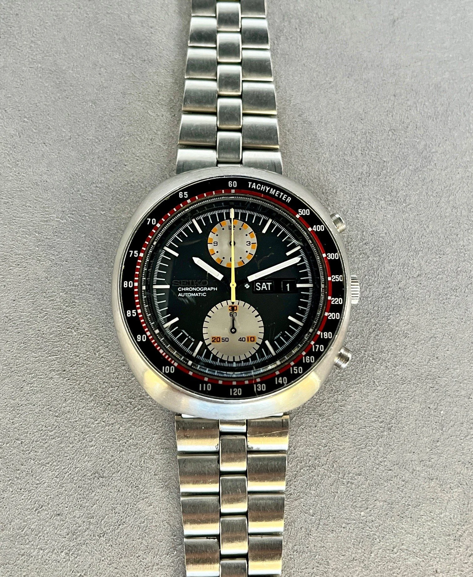 Seiko UFO 6138-0017 Main.jpg