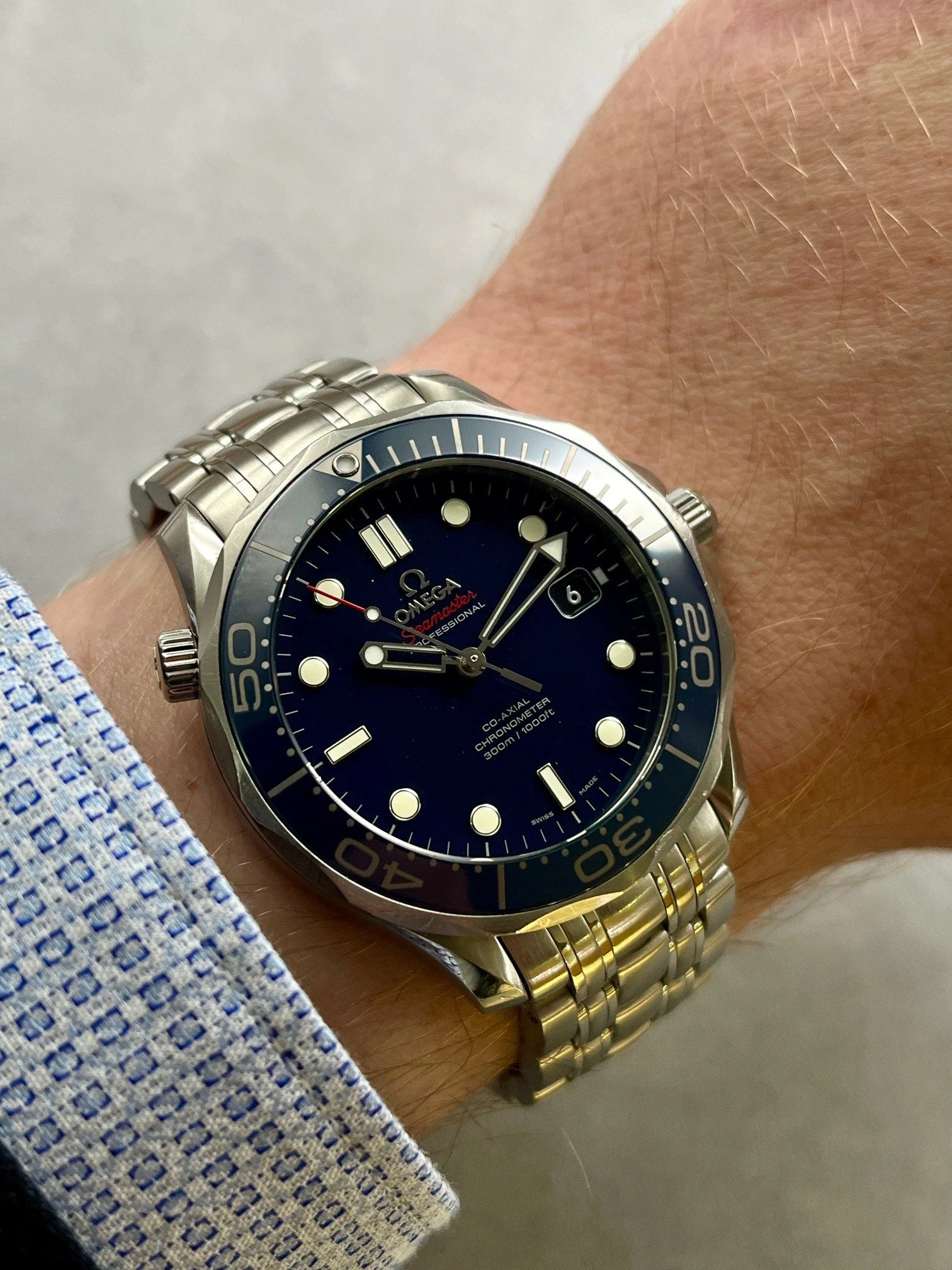 Omega Seamaster 212.30.41.20.03.001 Wrist.jpg