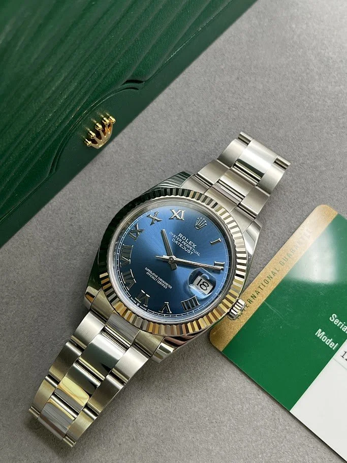 Rolex 126334 Blue Roman Glamour.JPG