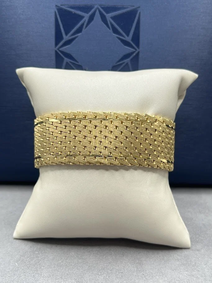 18k mesh bracelet 516-337.JPG (Copy)