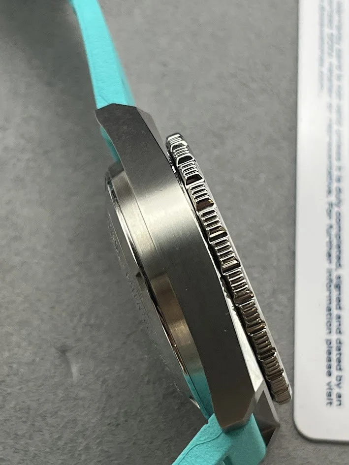 Doxa 600T Turquoise Stock Case 1.JPG
