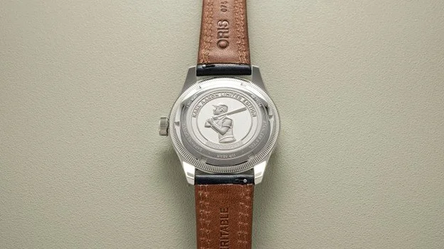 01 754 7785 4081-Set - Caseback.jpg