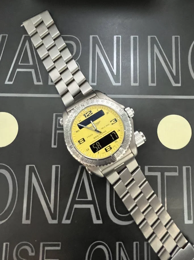 Breitling Emergency E76321 Glamour.JPG