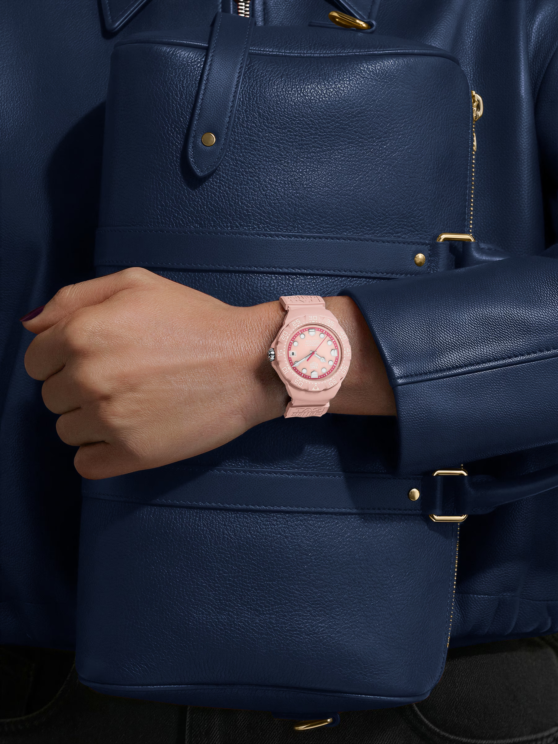 WBY1165.FT8115 Wrist.png