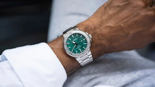 01 733 7730 4137-07 8 24 05PEB Wrist.jpg