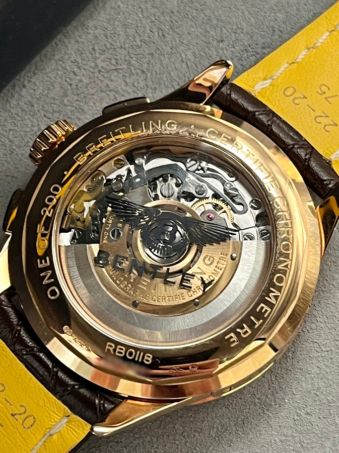 Breitling Bentley RB0118 Case Back.png