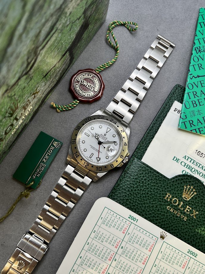 Rolex Explorer II 16570 Polar Glamour 1.JPG