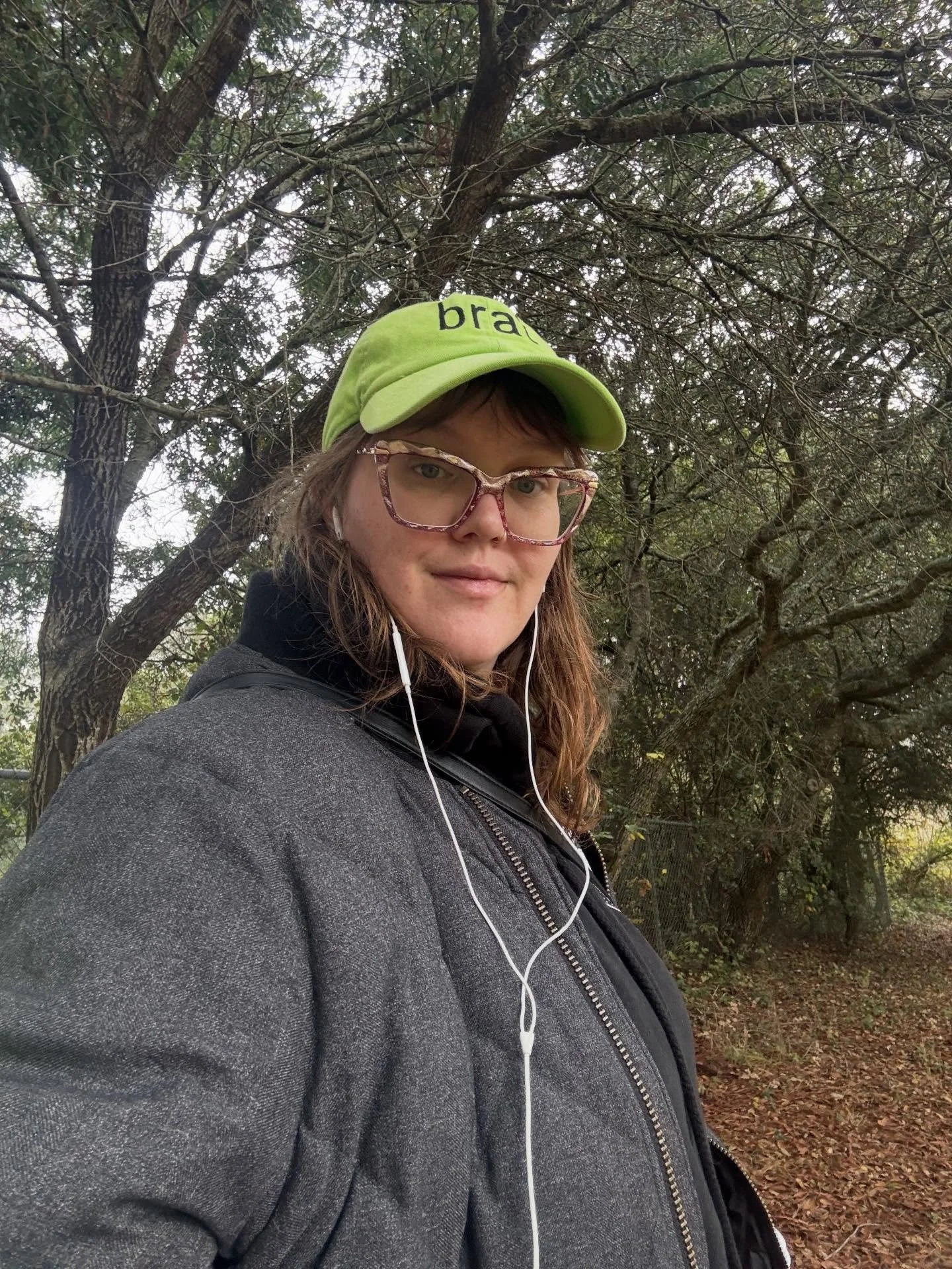 &ldquo; i don&rsquo;t feel like myself &ldquo; first solo podcast in forever coming to @spiritualfreakshow this week ✍️🖤

been having trouble showing up on the mic for the last year or so alongside all the health issues and other spiritual awakening