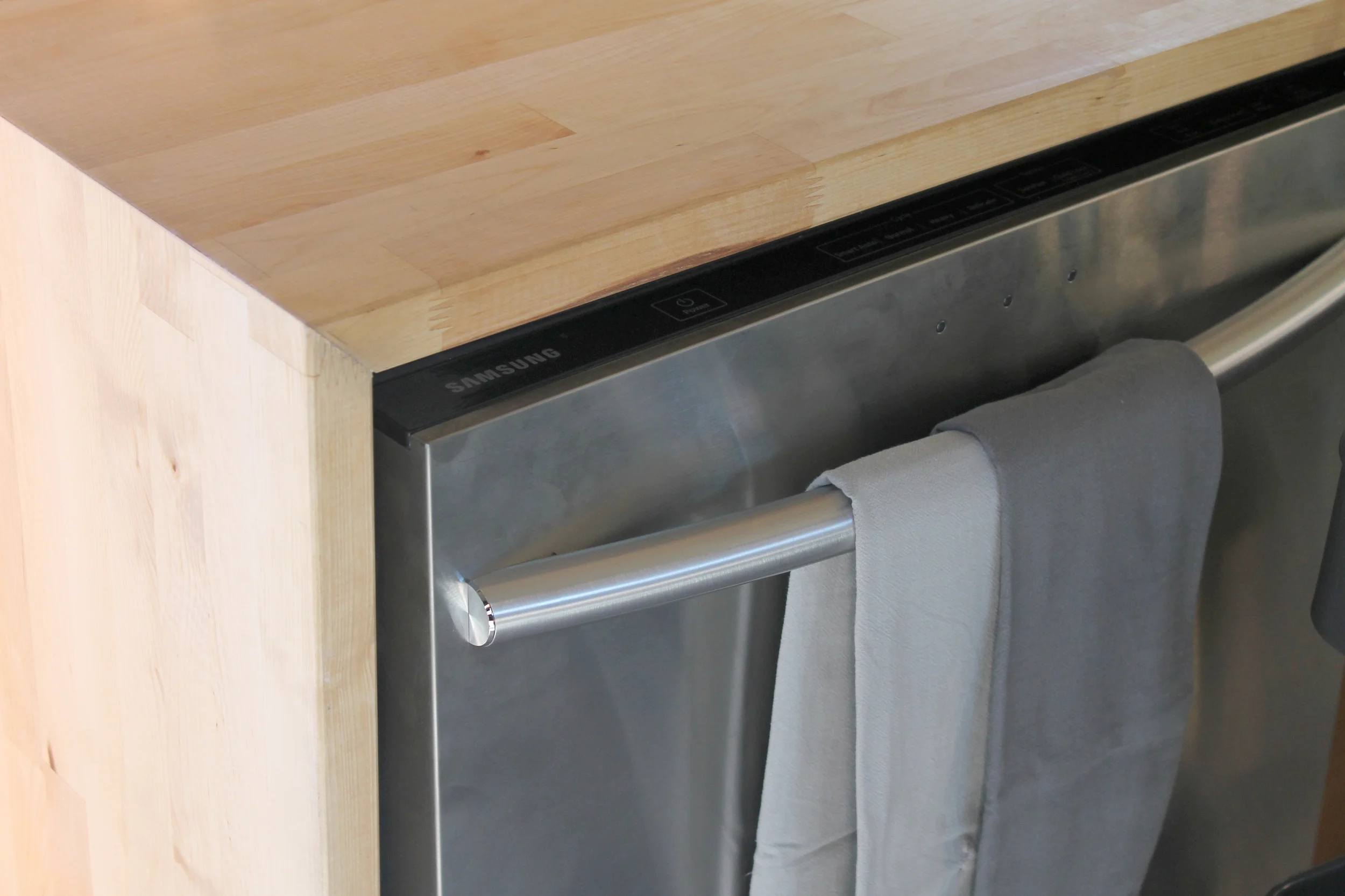 012 kitchen detail 1.jpg