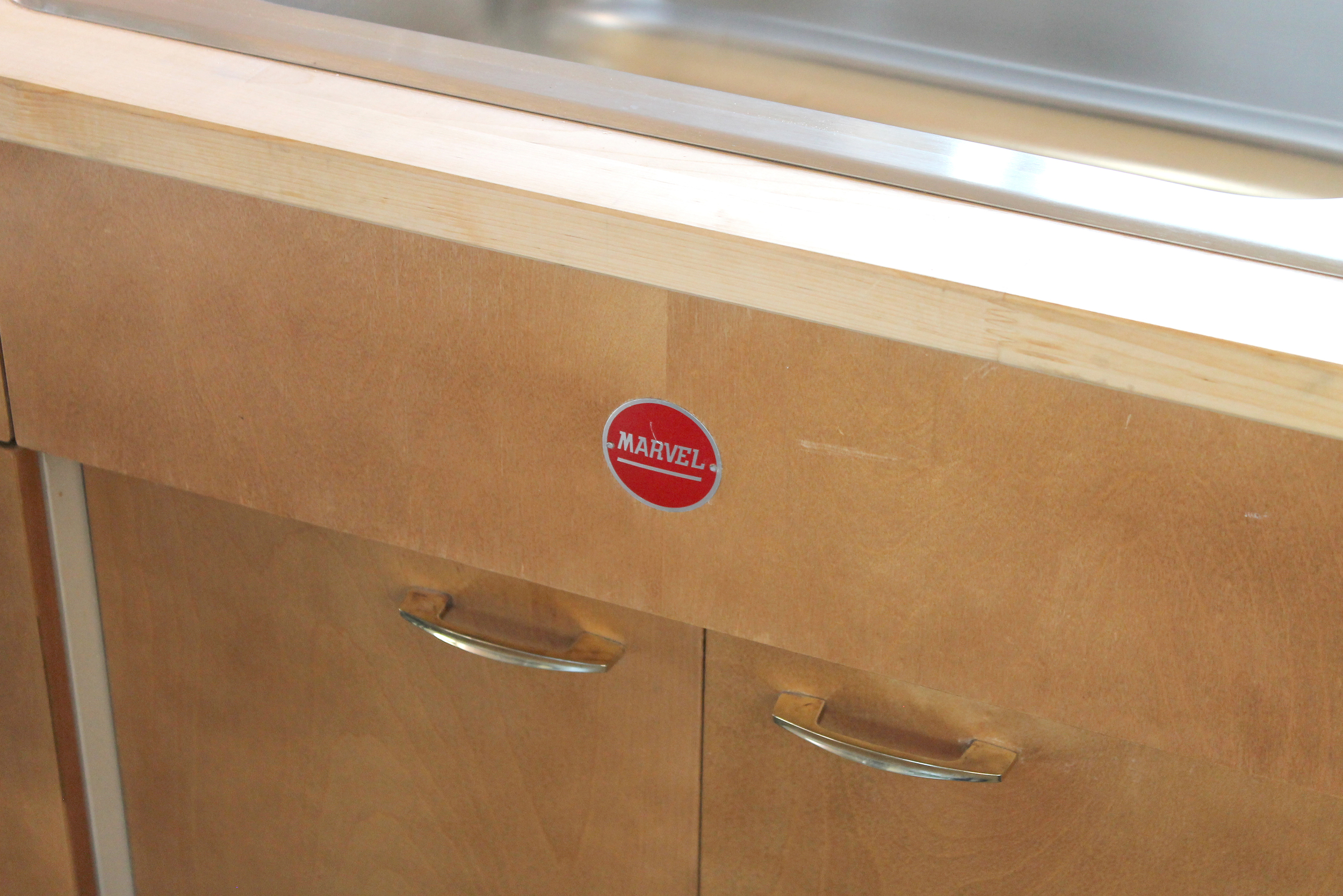 013 kitchen detail 2.jpg