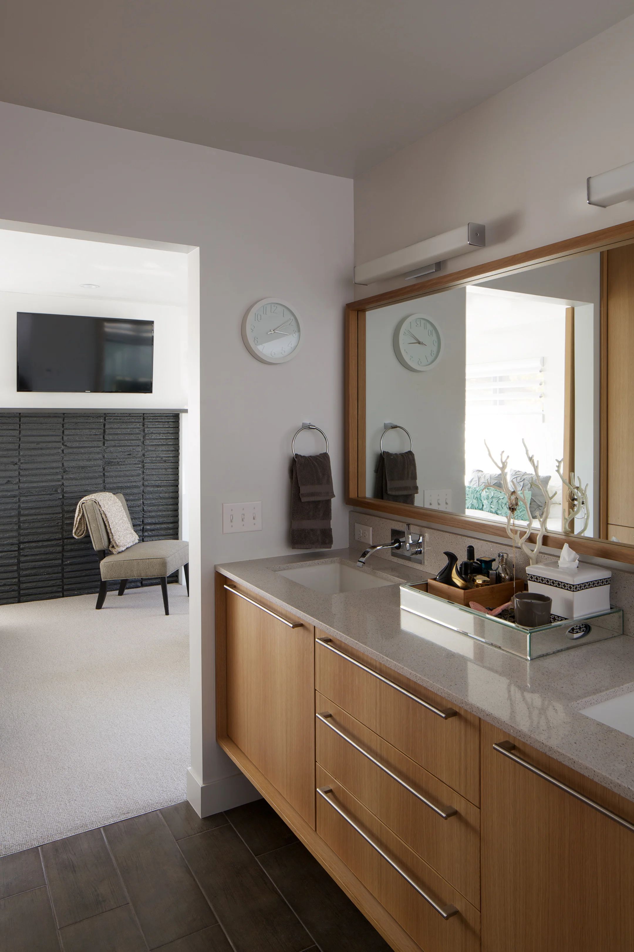 007 master bath.jpg