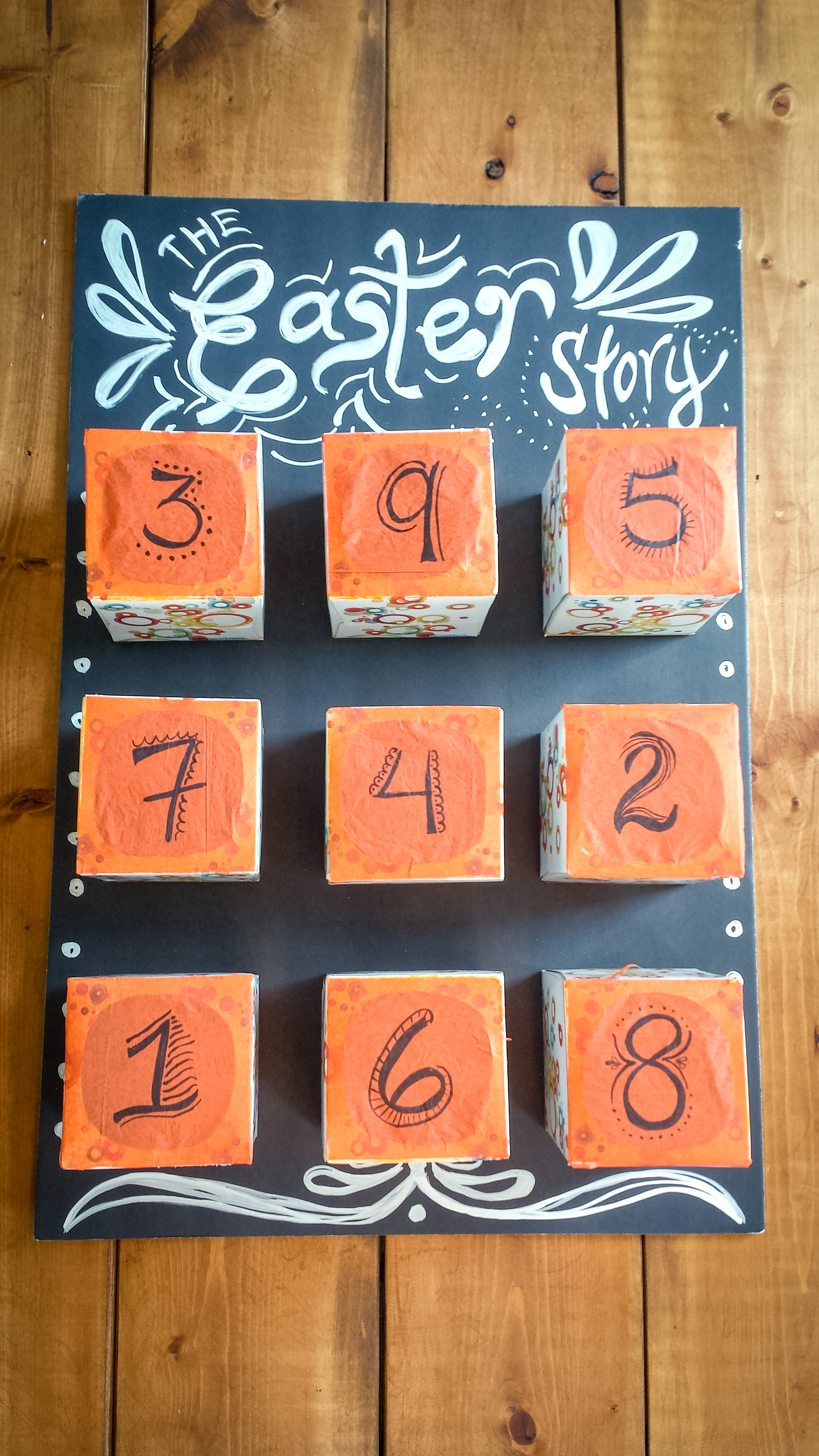 And this is the final product! I tell you, your kids will love it! I think I will another one for the Christmas Story! 