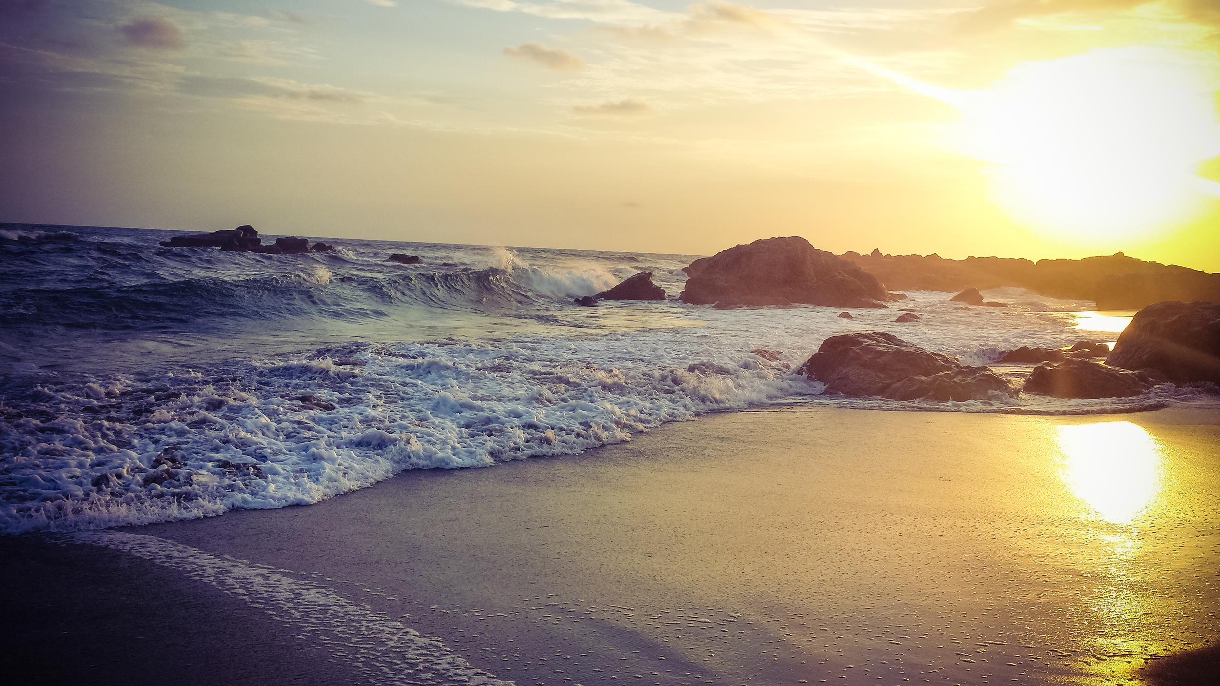 Nothing like a beautiful sunset by the beach.