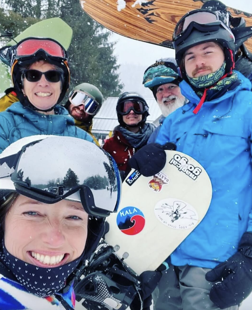 AR Team Ski Snowboard.png