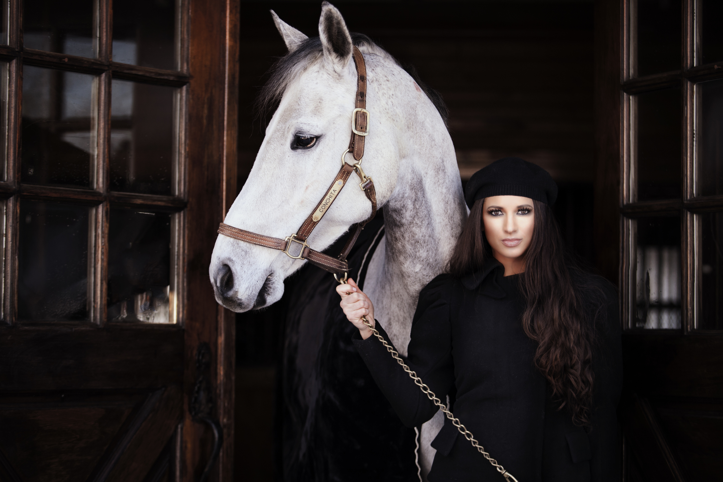 2014_CATE SCAGLIONE_LIFE AS FINE_ART AMBER STABLE_0270.jpg