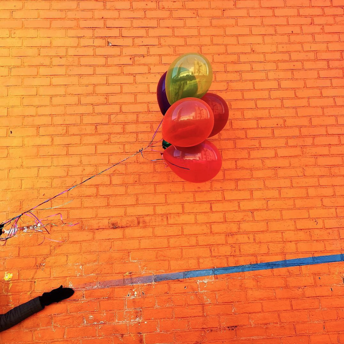 amy_chen_design_brooklyn_art_mural_wall_balloons