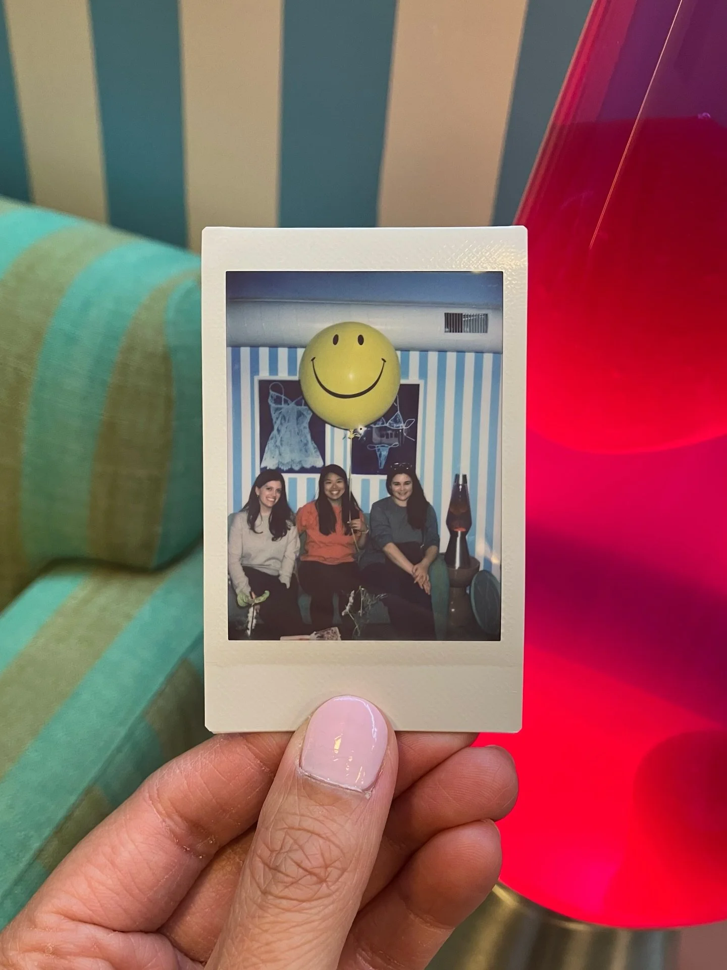 dream world is always a dream 🫧🧸🎀💋✨ @haricotvert @inthecraftnook @dreambeanbk 

#williamsburg #joyspotting #junkjournal #charmbar #nyccafe