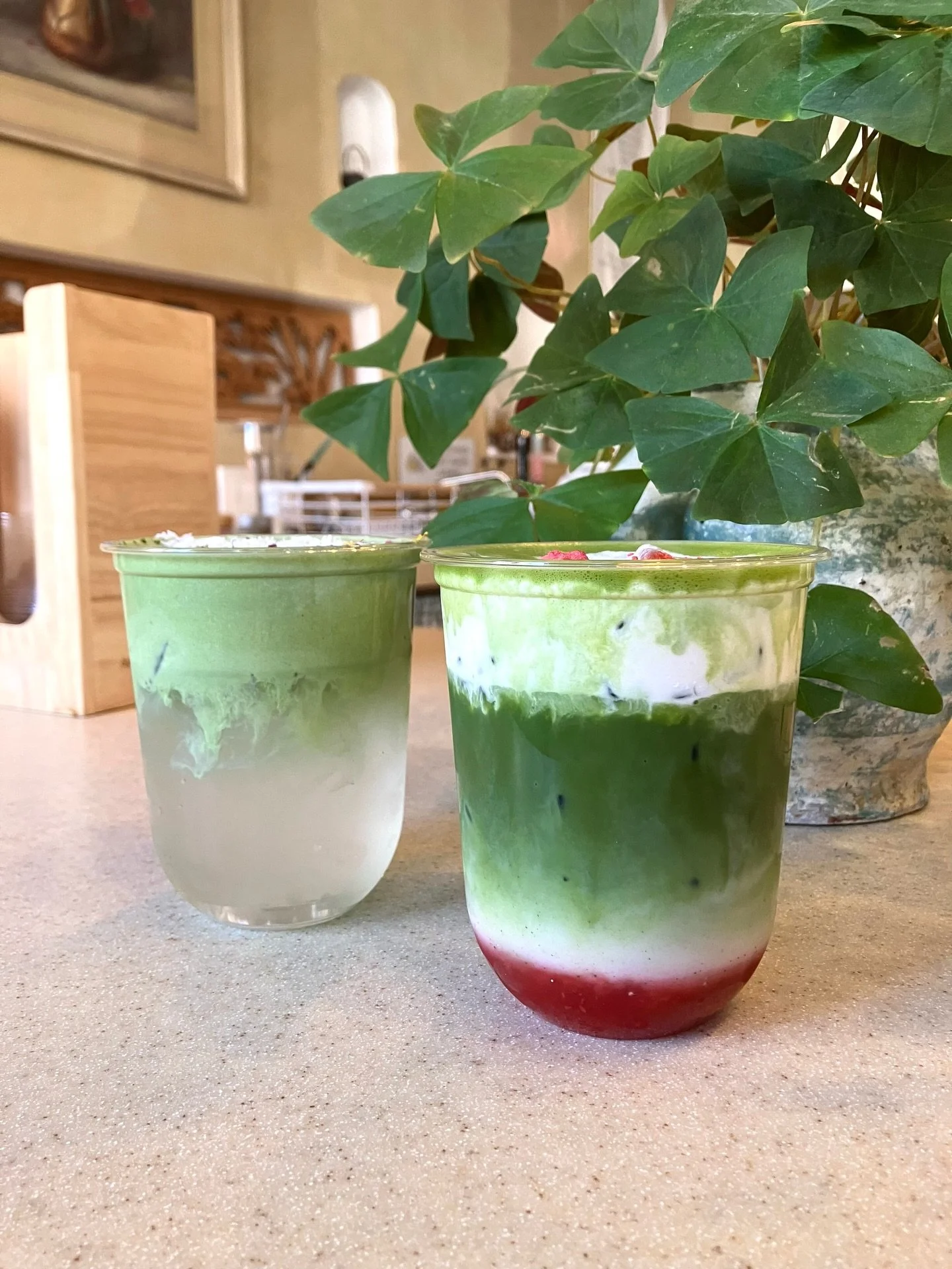 first time at @loafonpaperny 😻🍵📝 it&rsquo;s the most spacious and beautiful space (much bigger than the original sister store @niconeco_zakkaya in the east village)

the front half is a cafe, so ofc we had to try the matcha 😉 (ordered the strawbe