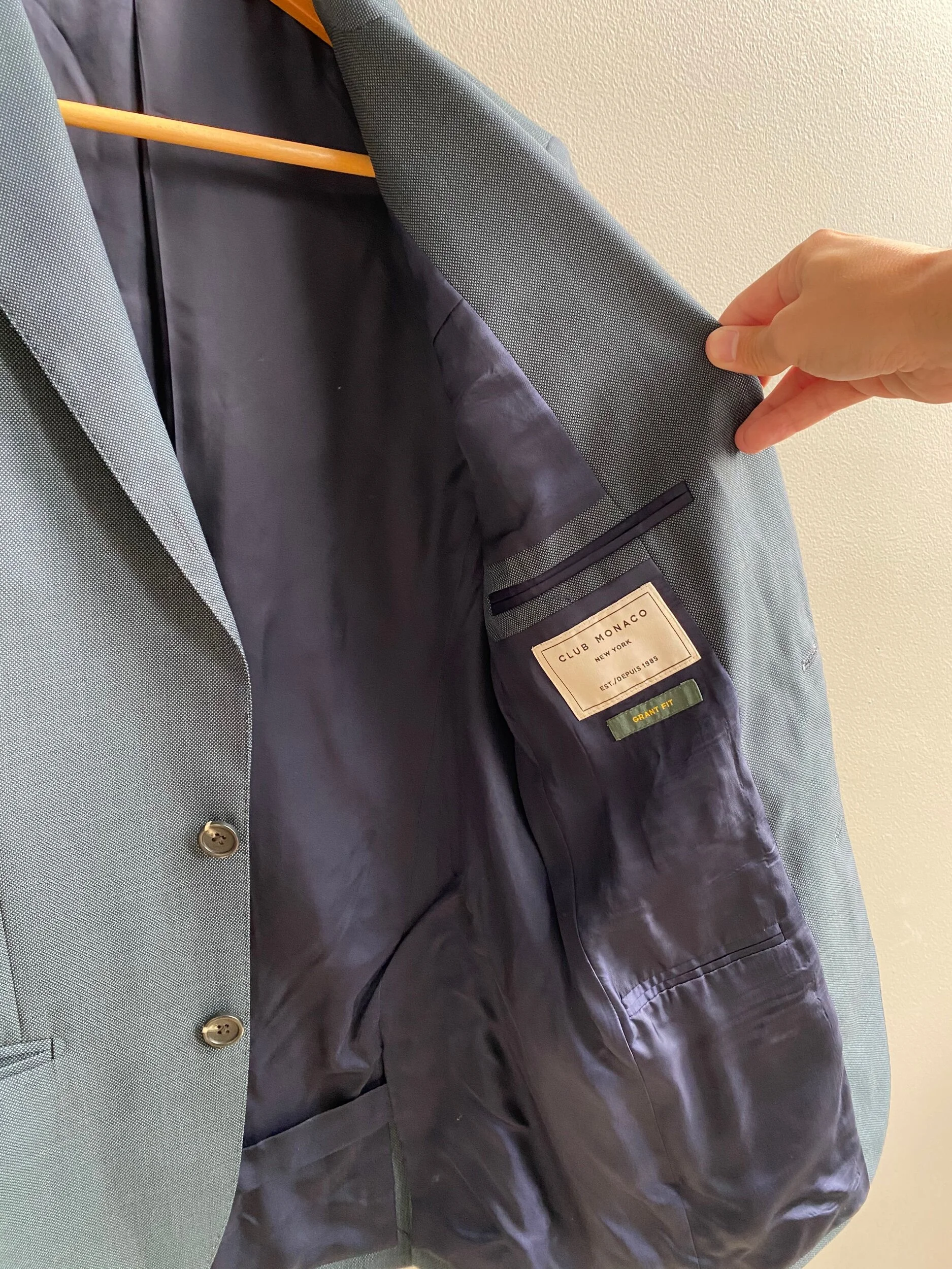 1B4E712D-060D-4F0C-8A1D-4D8AAEAE8DFA