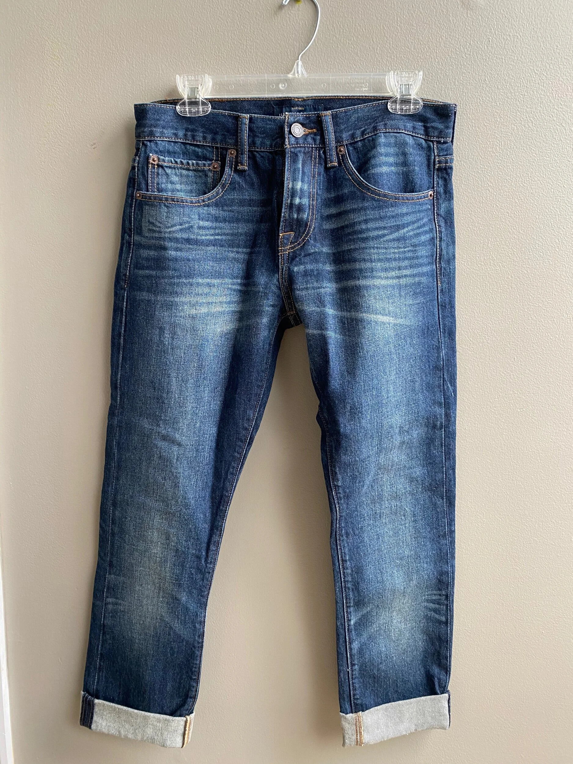 3B949BE6-8F0C-4D6F-9D41-321F4EF676FF