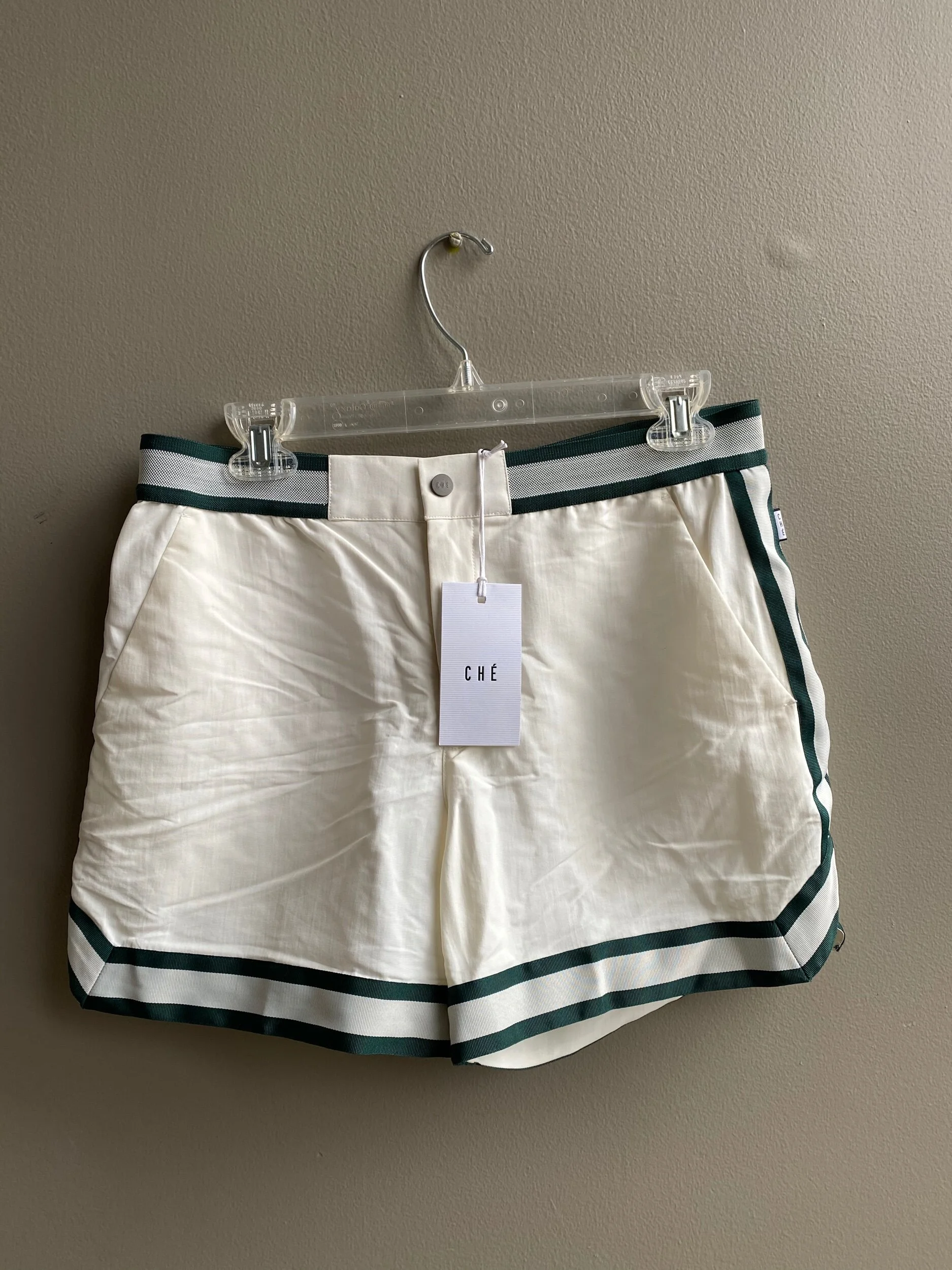 87B4C133-DAEF-43BA-8D81-E32C5F236064