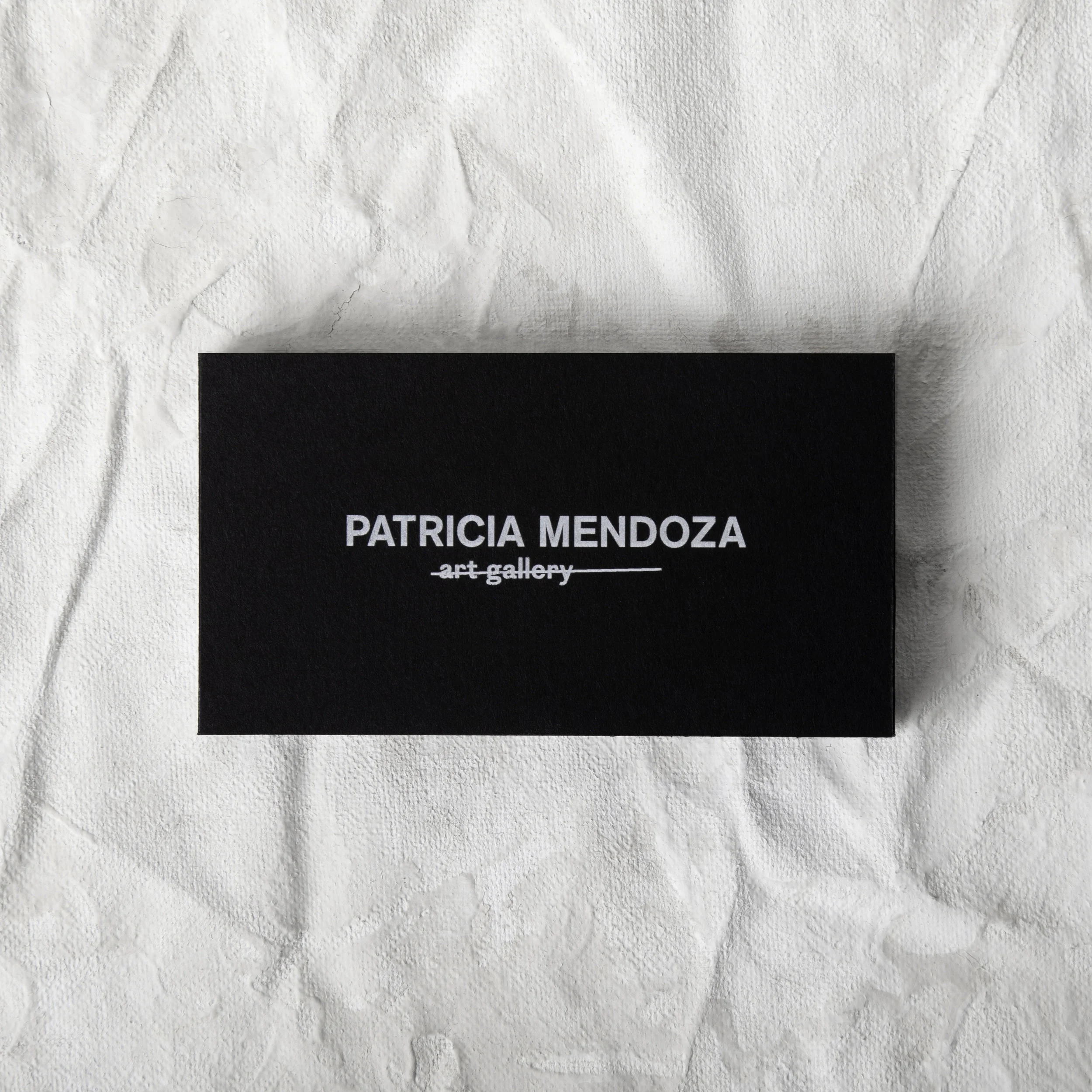 LAT_Patricia Mendoza_TarjetaNegra_2_Sq.jpg