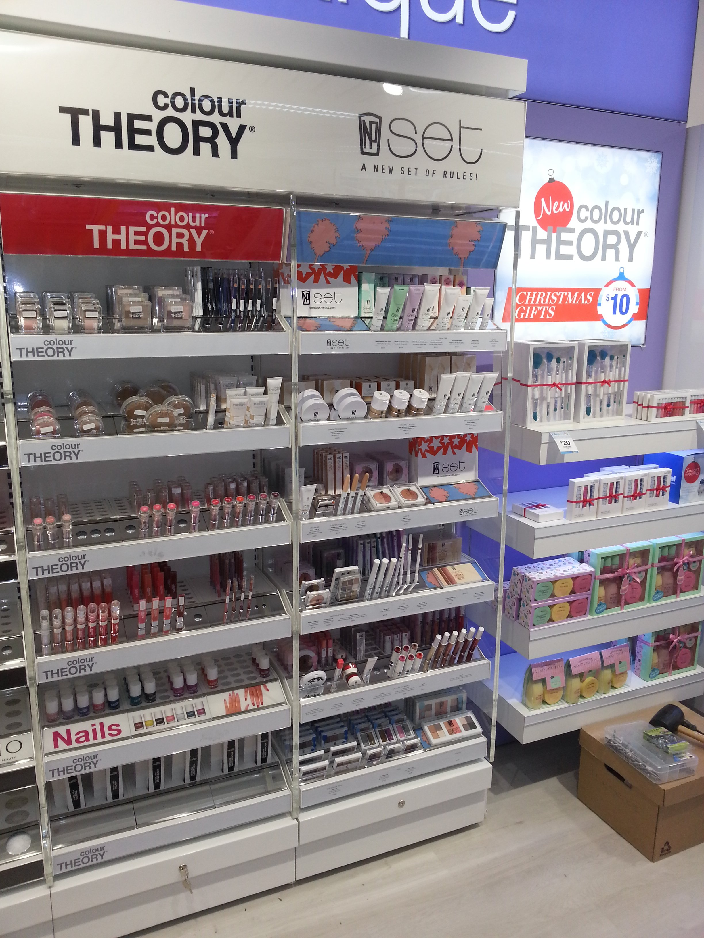 AMCAL BEAUTY WALL 9.jpg