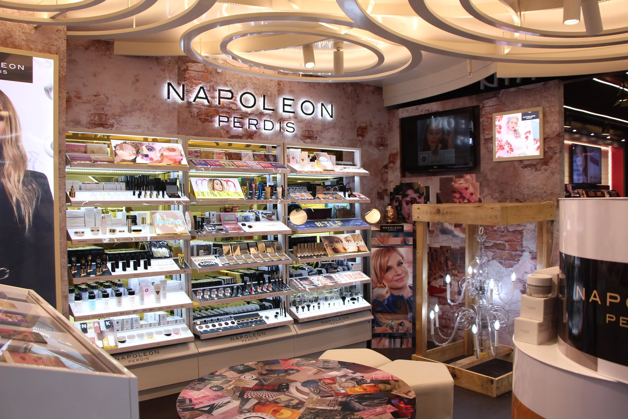 NAPOLEON PERDIS BOURKE ST 3.JPG