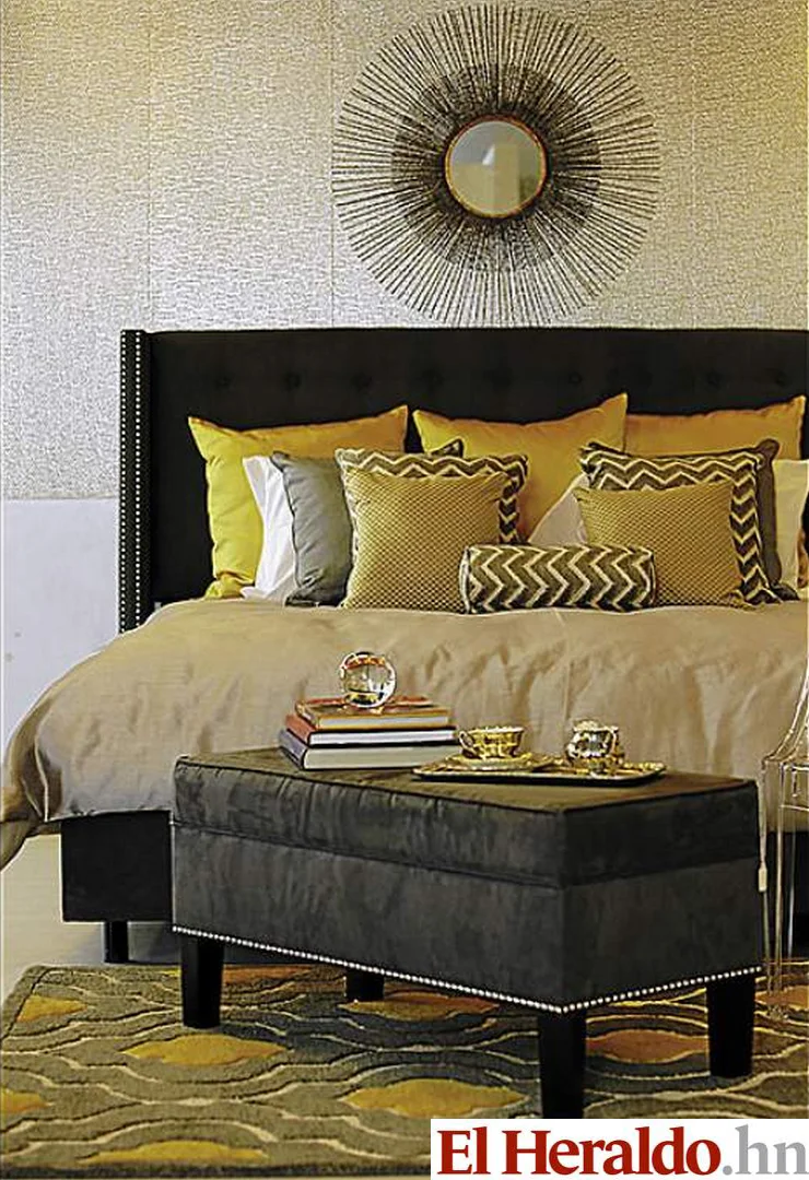 el-heraldo-gold-bed.jpg
