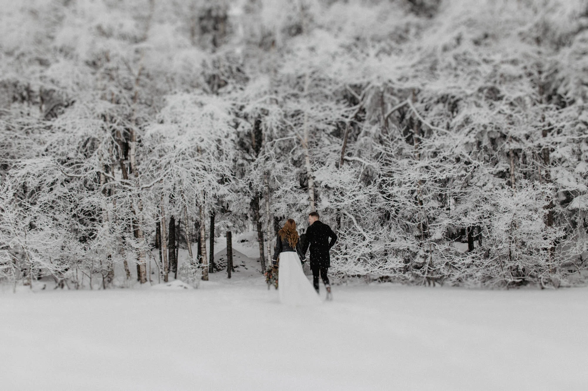 ashley_schulman_photography-winter_wedding_tampere-7.jpg