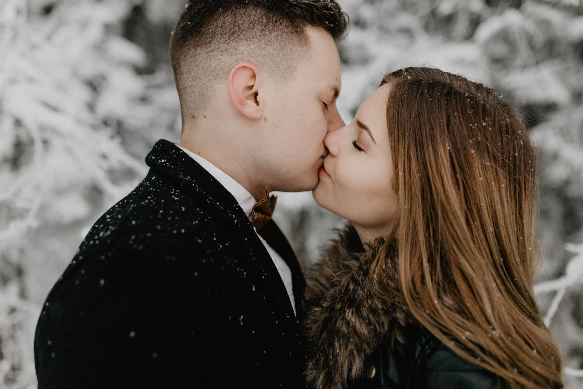 ashley_schulman_photography-winter_wedding_tampere-11.jpg
