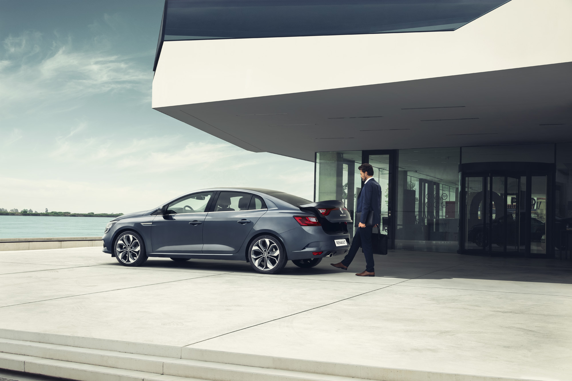 Client: Renault Agency : Prodigious Photographer: M&P Curtet