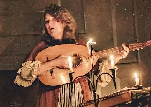 "Revolution on the Hudson," performed by Linda Russell &amp; Companie in the Crispell Memorial French Church