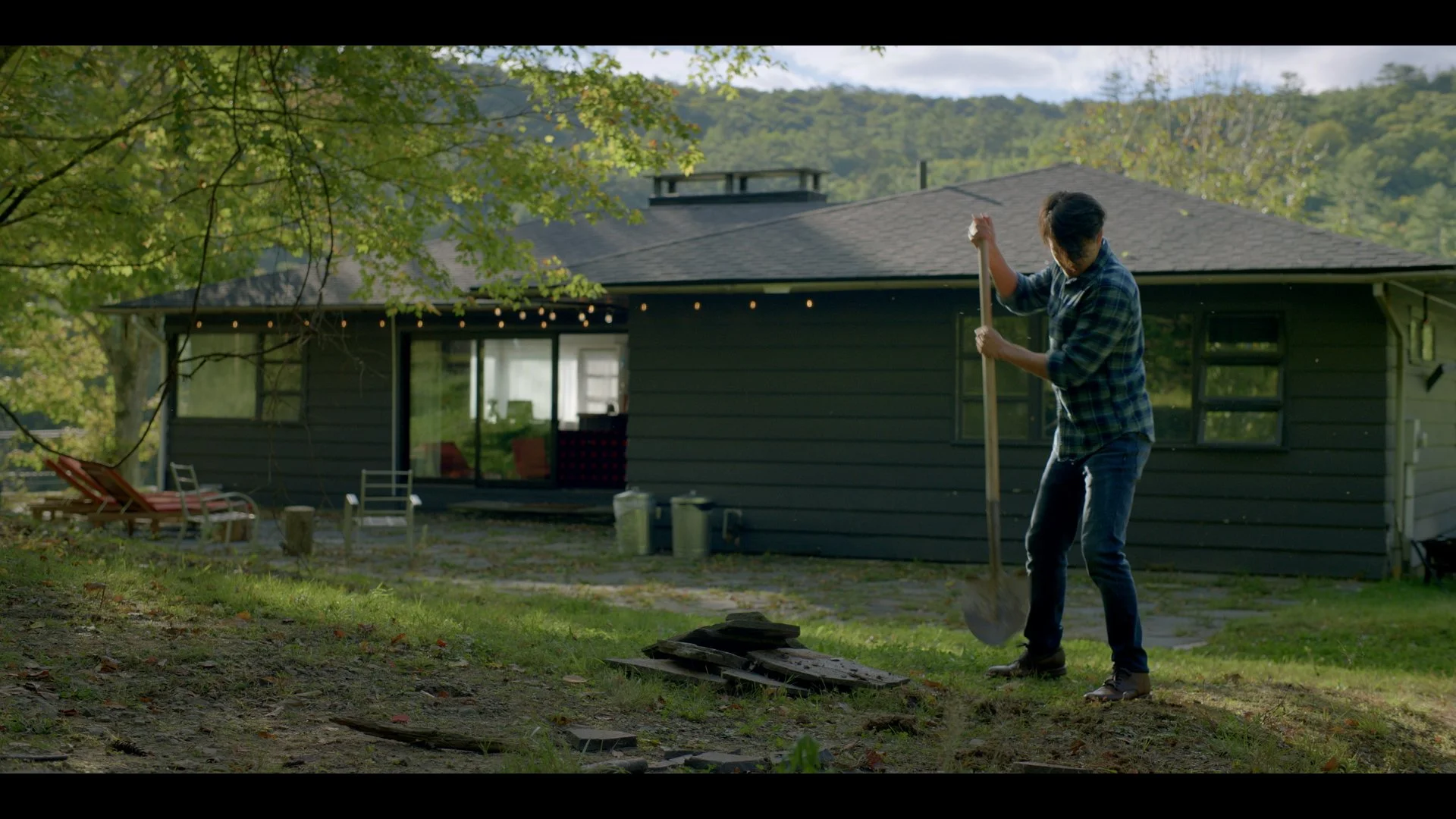 Left With Only Rain_1080_2_23.98_709_ProRes 422HQ_Stereo_5.1_Stereo M_E_2023-02-07.00_46_31_12.Still019.jpg