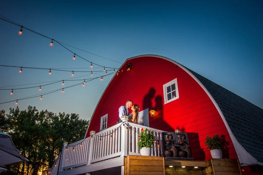 Grand Forks East Grand Forks Fargo Wedding Photographer Beautiful Rustic Summer Wedding In