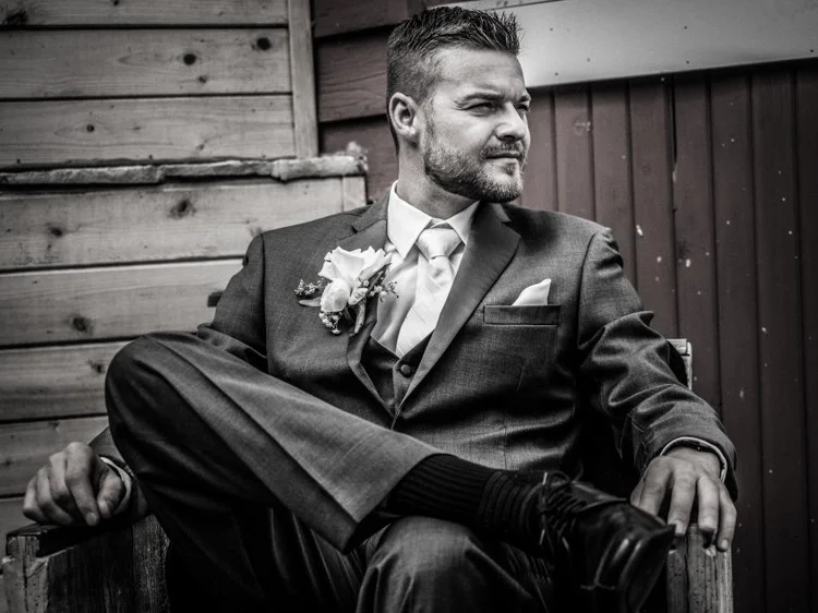 Grand Forks East Grand Forks Fargo Wedding Photographer Beautiful Rustic Summer Wedding In