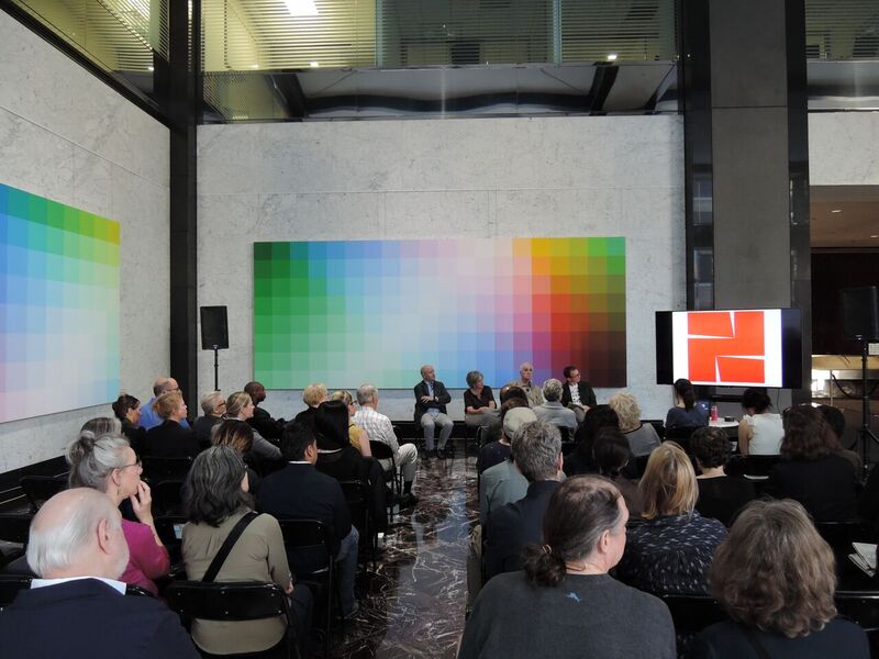 Tricia Bloom presenting her presentation on contemporary art that resonate with Robert Swain's current work.