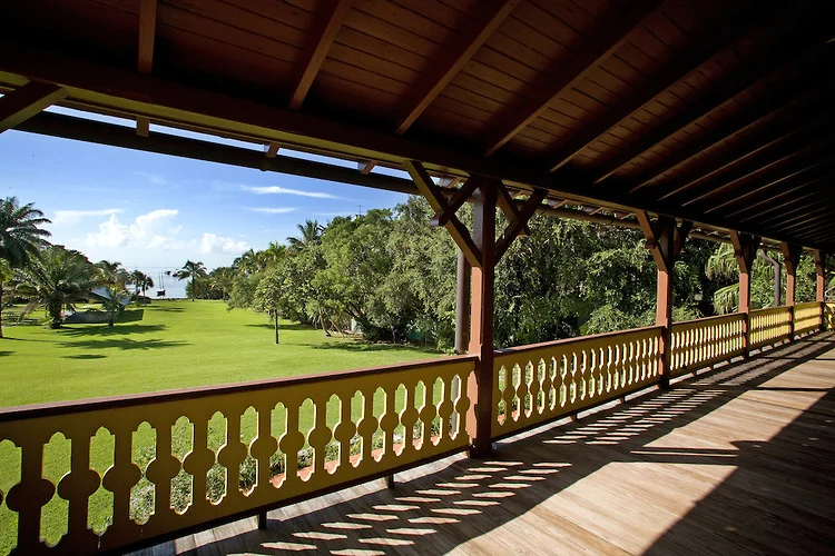 The-Barnacle-Coconut-3-Grove-Miami-photo-by-Robin-Hill-c.jpg