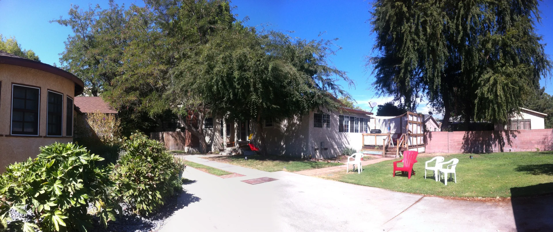 Approaching the house from the long driveway.