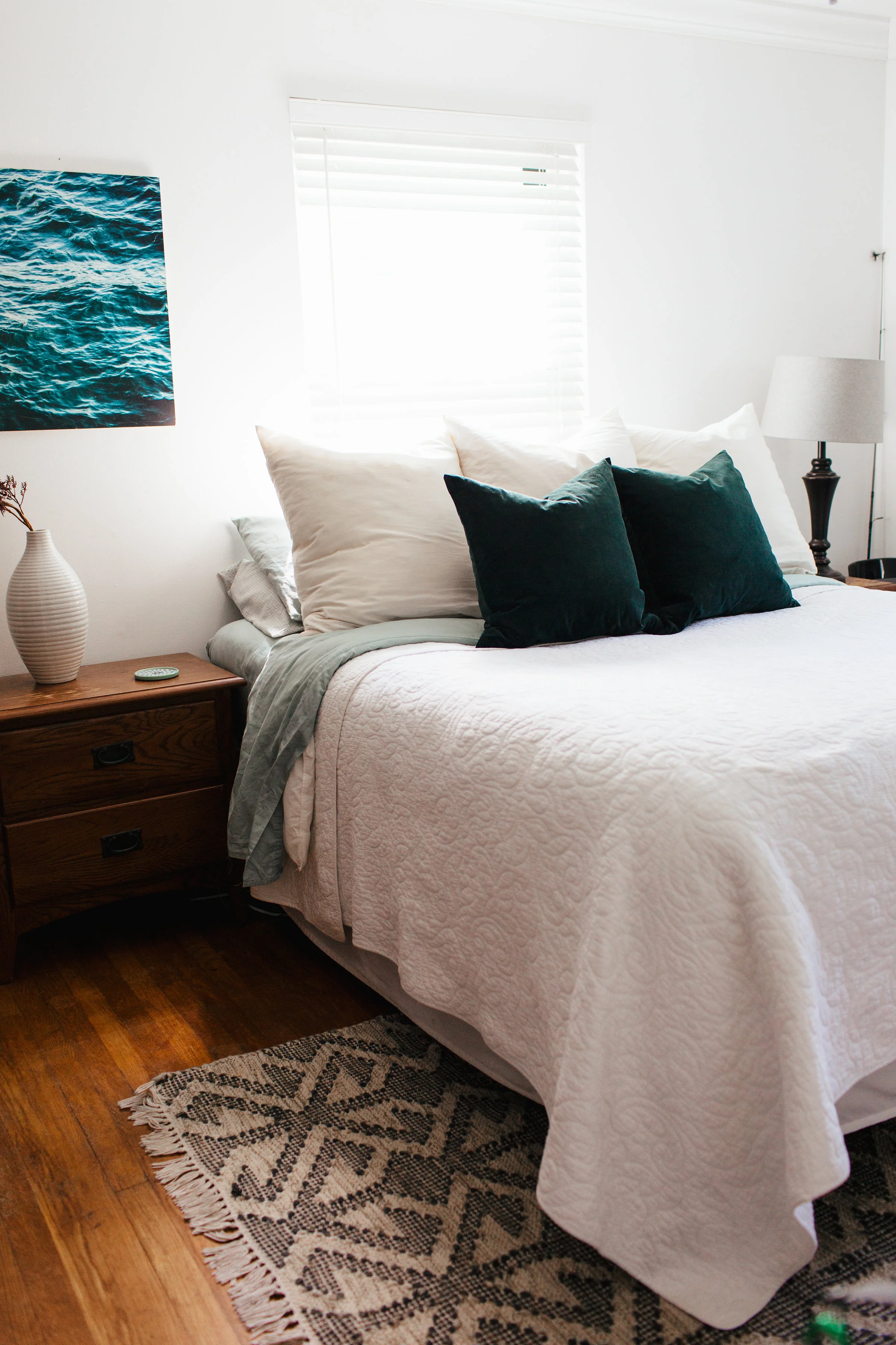 bedroom2.jpg